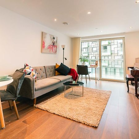 Stylish And Comfortable Canary Wharf Apartment Perfect For Long Stays Лондон Экстерьер фото